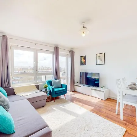 Apartment Near To Tower Bridge With Free Parking & View Of The Shard Londen Buitenkant foto